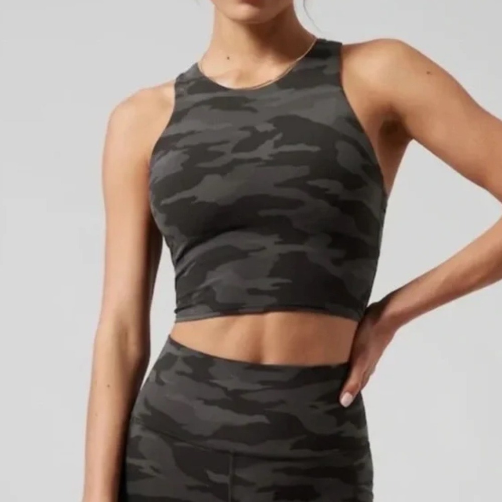 Athleta | A–C Conscious Longline Crop Sports Bra in Black Camo size Medium